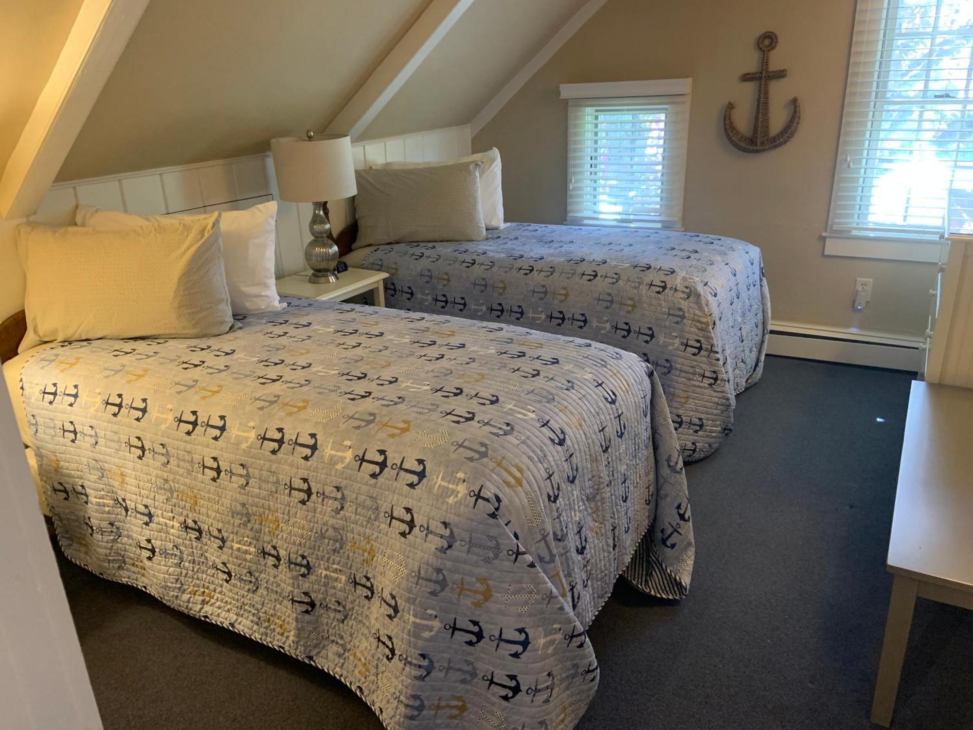 Ship'S Knees Inn East Orleans エクステリア 写真